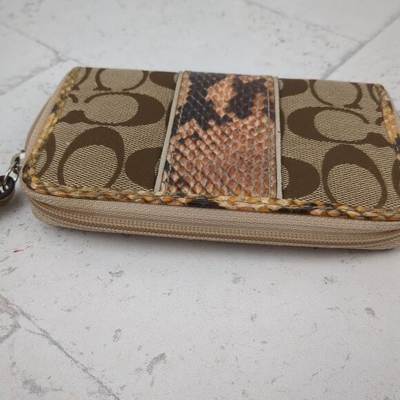 Coach Sutton Signature C Python Universal Case Wristlet Khaki Natural 61851 - Picture 9 of 14